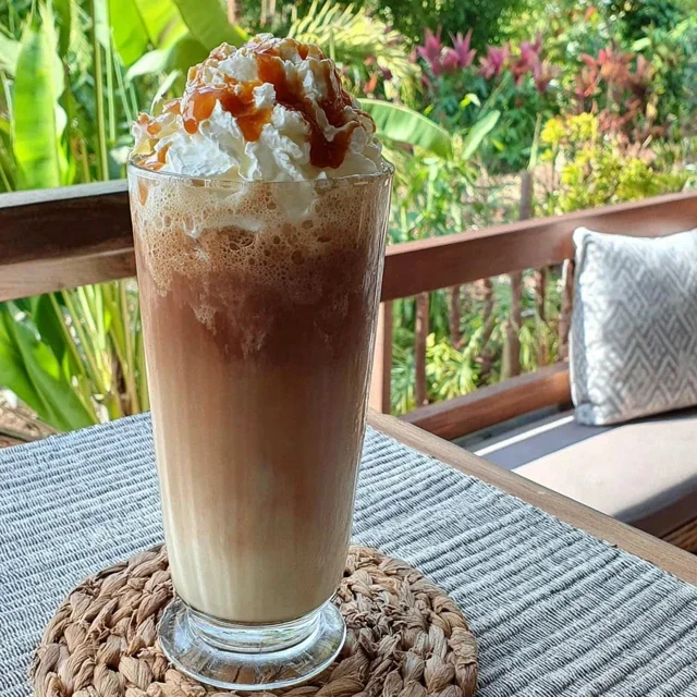 Frappé de Café Helado con 3 Ingredientes