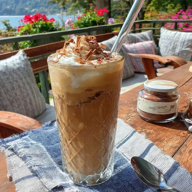 Frappé de Café Helado con 3 Ingredientes