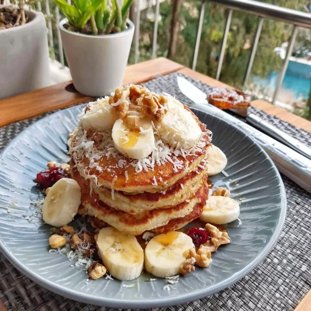 Pancakes Proteicos de Plátano y Avena